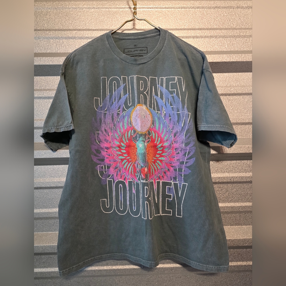Journey Graphic Tee - Gray